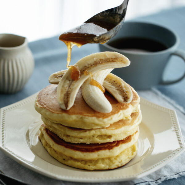Vegan Banana PancakeS - Roasted pecan / chocolate sauce / caramel sauce / maple syrup