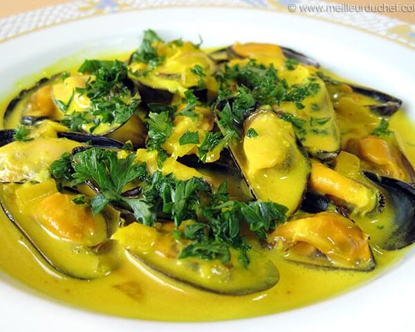Mussel In White Wine Sauce Or Zafraned